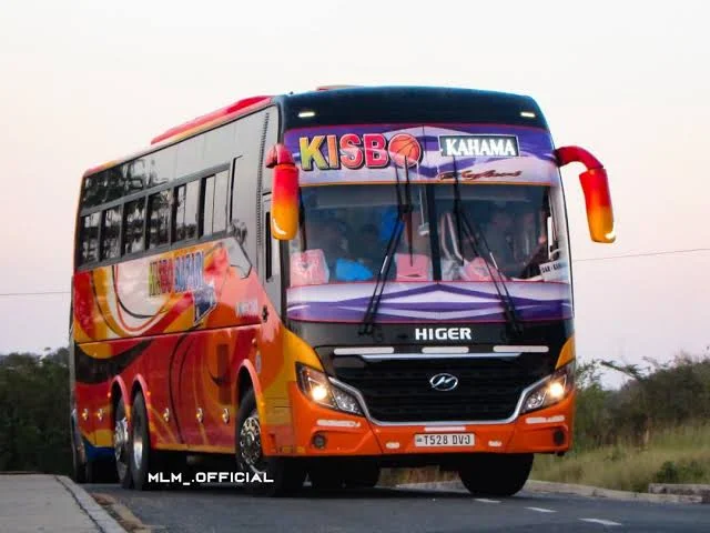 Kisbo Safari bus Tanzania 